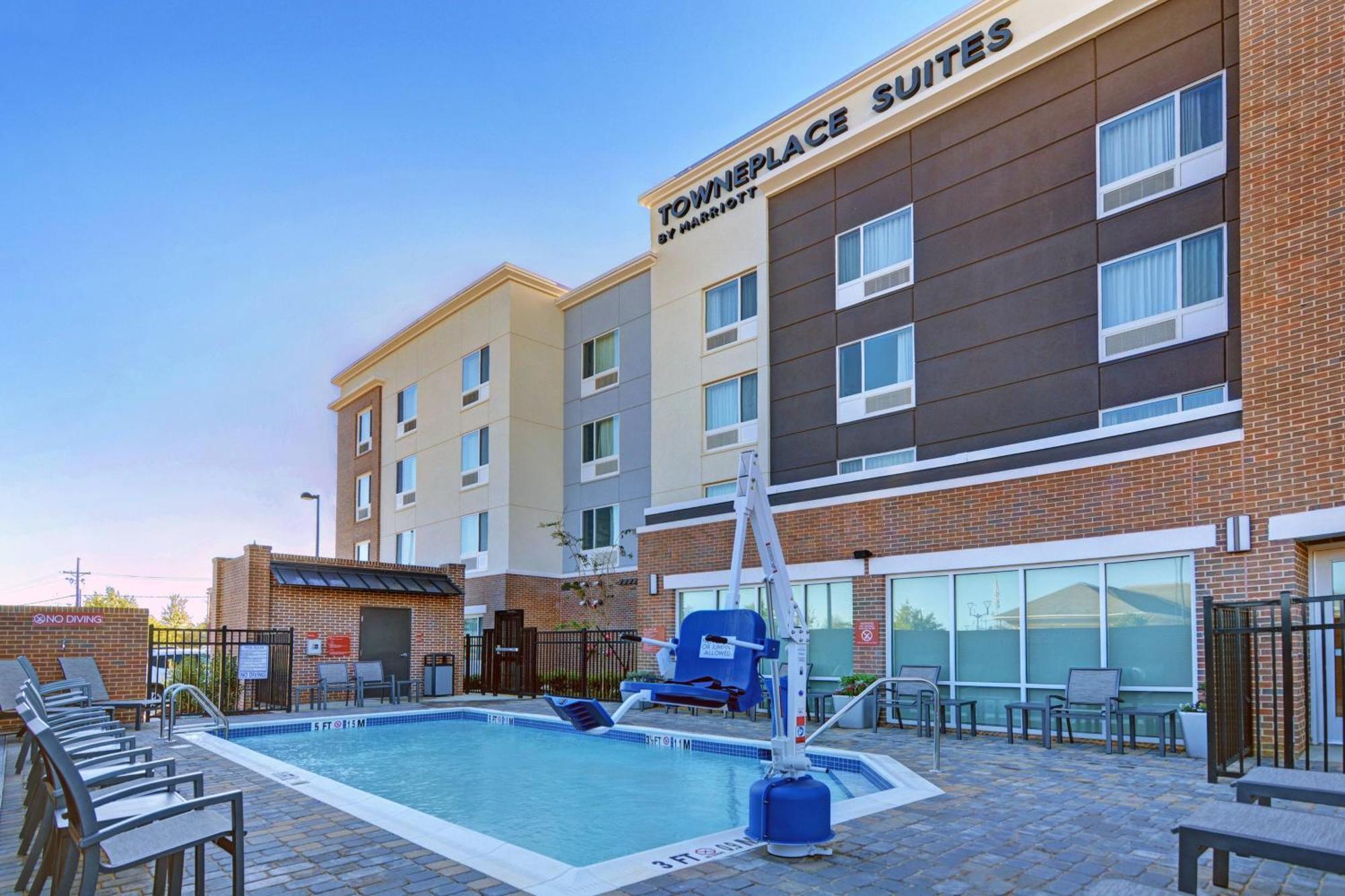 ทาวน์เพลซ สวีท บาย แมริออท แจ็คสัน แอร์พอร์ต / โฟลวูด Hotel ภายนอก รูปภาพ