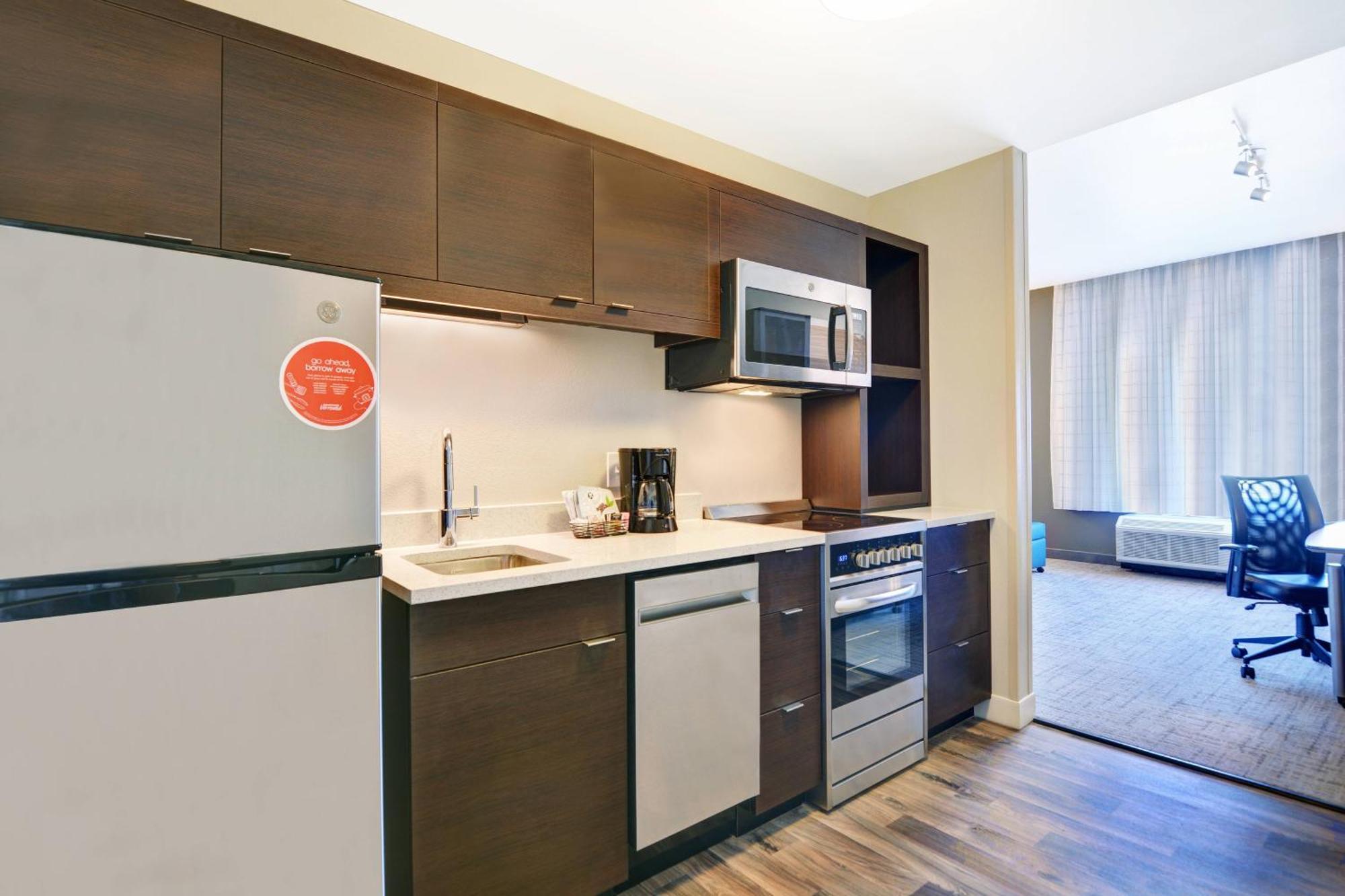 ทาวน์เพลซ สวีท บาย แมริออท แจ็คสัน แอร์พอร์ต / โฟลวูด Hotel ภายนอก รูปภาพ
